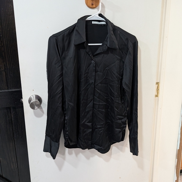 Abercrombie & Fitch Tops - Abercrombie & Fitch Black Silk Button Down Shirt